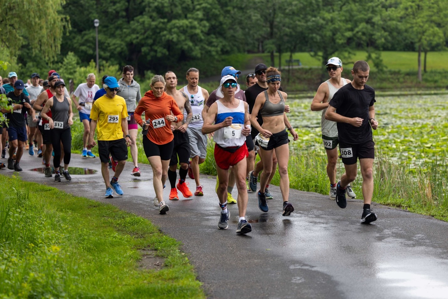 Racers at the start line